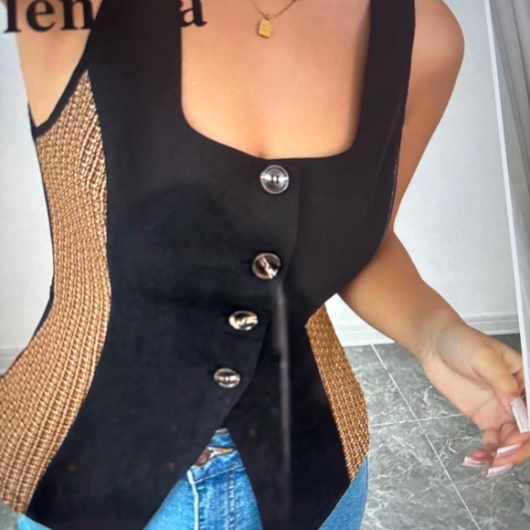 FRONT BUTTON VEST - Picture 2 of 4